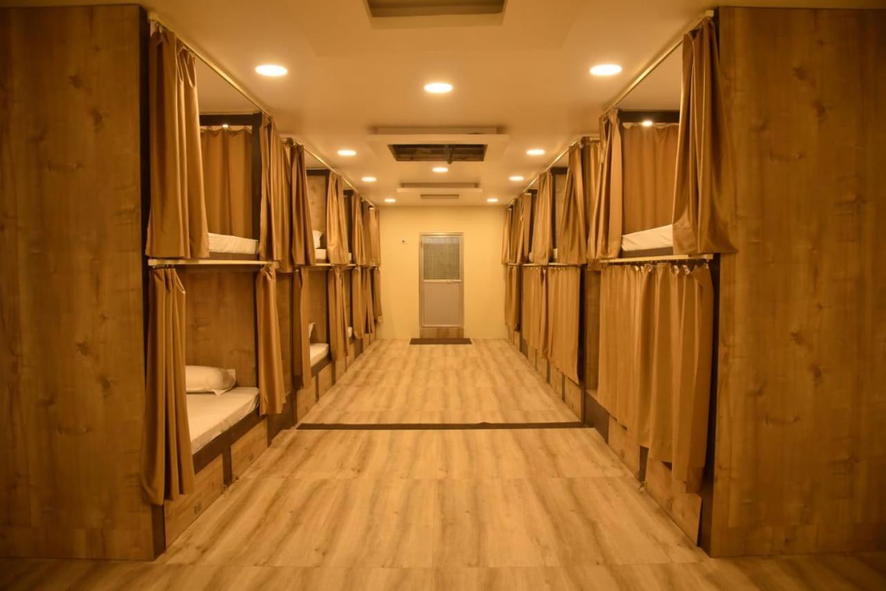 Hotel Relax Inn Allāhābād Junction Exteriör bild